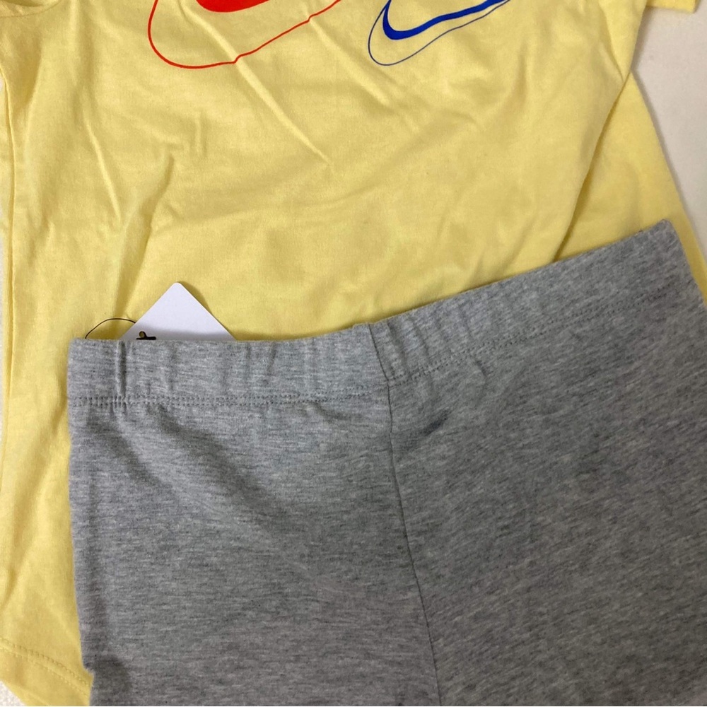 Nike Cute Leggings Top set - Picture 6 of 6